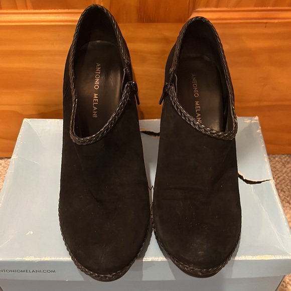 Antonio Melani Dante004 Black Suede Heels - Picture 4 of 10